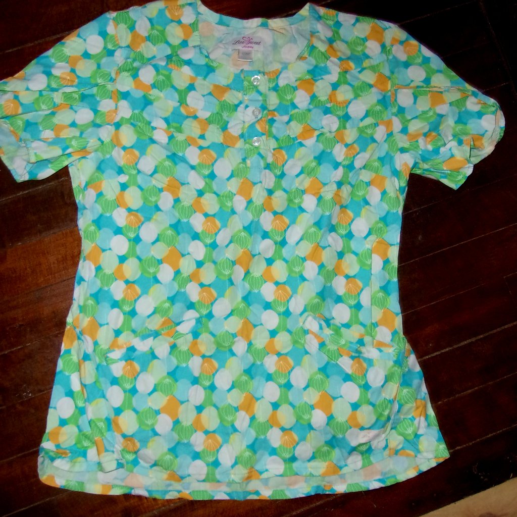 Size Extra Small Womens Scrub Work Wear Shirt Pattern Print Top